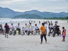 Fun Race dan BBQ Gaya Electric Expeditions di Pantai Selong Belanak Pantai Selong Belanak