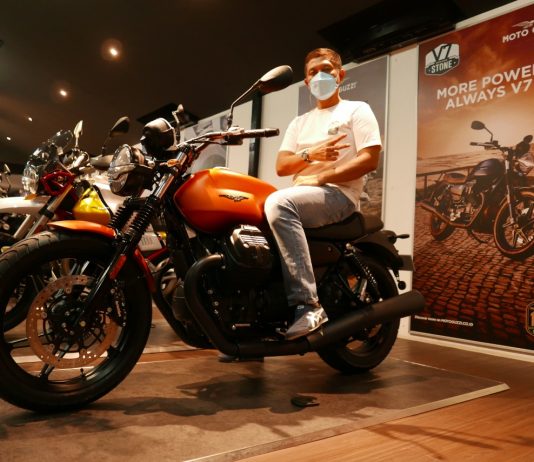 Harun N Jadi Pembeli Pertama Moto Guzzi New V7 Stone di GAIA Moto GAIA Moto