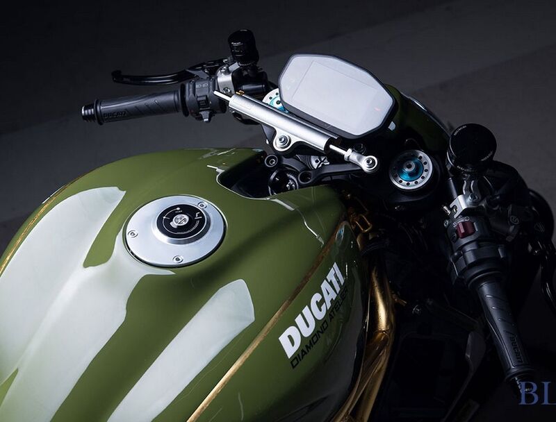 Ducati Monster Emas 24K