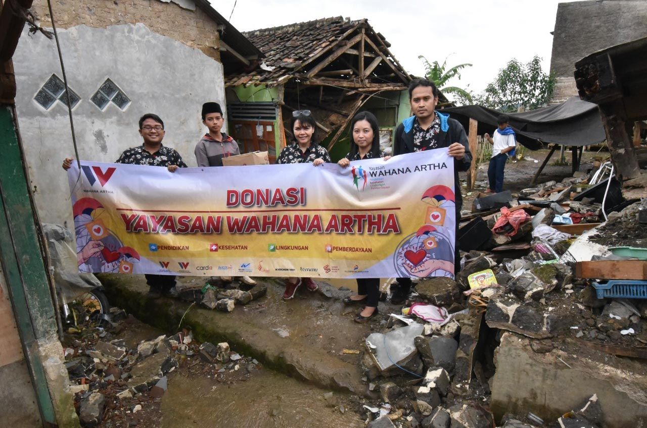 Yayasan Wahana Artha salurkan bantu kepada pengungsi Gempa Cianjur. Foto: isitmewa