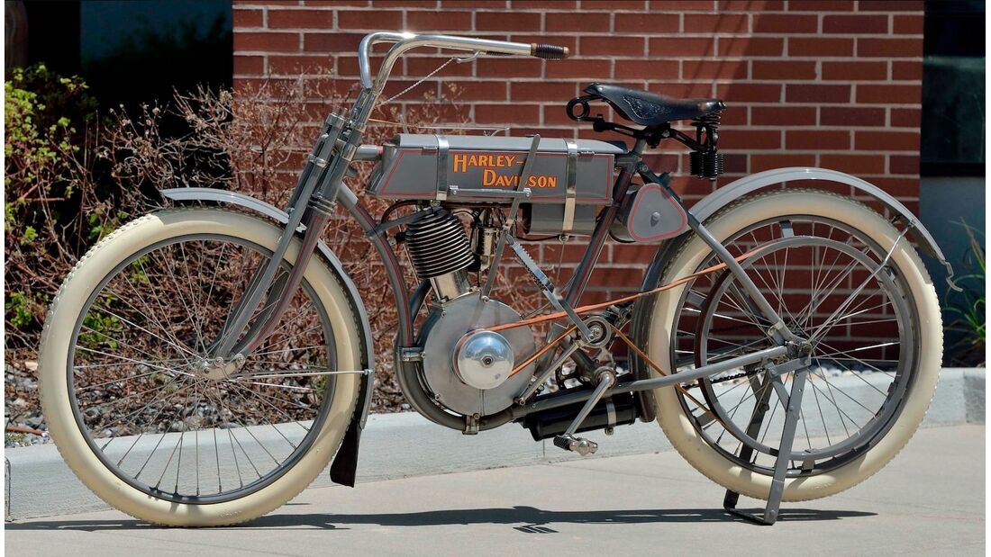 Harley-Davidson Strap Tank 1908