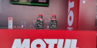 Pelumas Motul Khusus Kawasaki