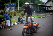 Yuk Kenalan sama Mita, Lady Biker Anggota Hell Driver yang Jago Atraksi di Atas Motor mita lady biker