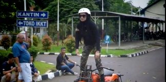 mita lady biker