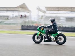 Naik Motor Lagi, Jokowi Tampil Stylish Pakai Riding Gear Lokal & Helm RSV Jokowi Tampil Stylish