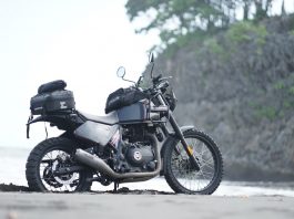 Menikmati Pantai Madasari dengan Royal Enfield SG Himalayan Off Grid Royal Enfield SG Himalayan Off Grid