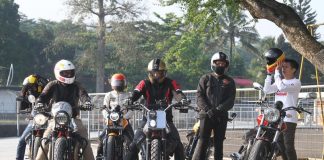 Safety Riding The Clan Moto Guzzi Latih Skill dan Emosi