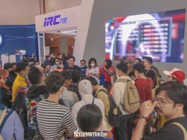 Booth IRC Zeneos di IMOS Diserbu Anak Motor, Ini yang Mereka Lakukan Booth IRC Zeneos