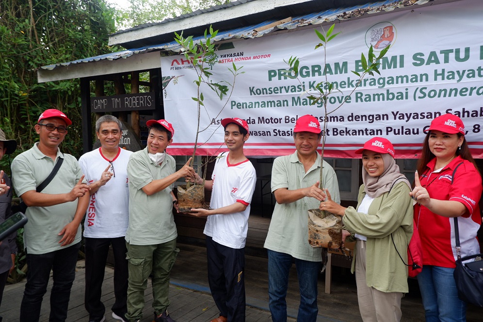 Yayasan AHM Tanami Mangrove
