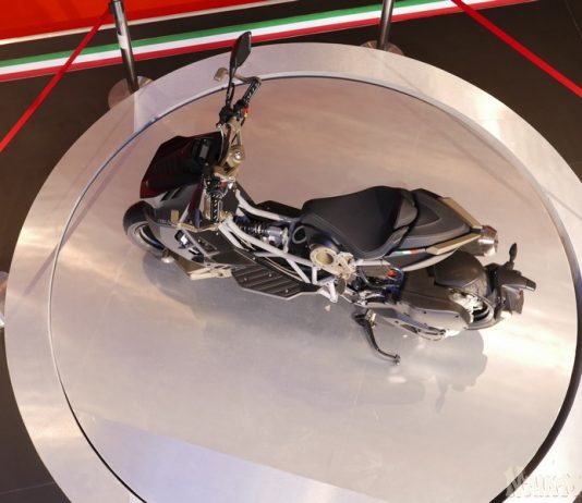 Daftar Motor Terbaik di IIMS Hybrid 2021 Motor Terbaik di IIMS Hybrid 2021