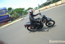 Begini Feel Kawasaki W175TR Dibanding W175, Lebih Jangkung