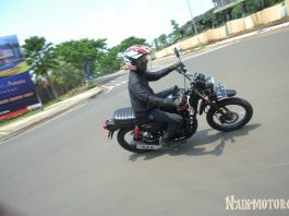 Begini Feel Kawasaki W175TR Dibanding W175, Lebih Jangkung