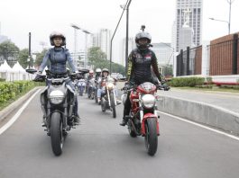 Kemeriahan Malam Minggu di IIMS Motobike Expo 2019 Khas Pemotor Dengan 3 Riding Kemeriahan Malam Minggu di IIMS Motobike