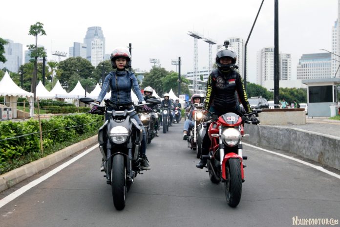 Lady bikers sunset ride