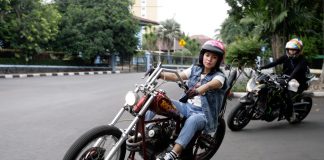 Lady Bikers Chopper