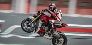 Ducati Streetfighter V2 Juga