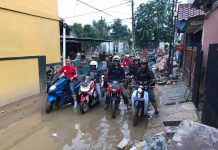Forwot Salurkan Bantuan Untuk Korban Banjir Jabodetabek Forwot Salurkan Bantuan