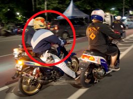 Ngebul Bersama di Malam Minggu Ngasep Naik Motor 2 Tak, Eh Ada Lingkaran Rezeki Malam Minggu Ngasep