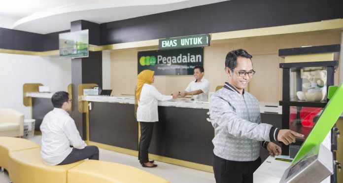 pegadaian menutup ratusan outlet