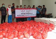 Wahana Bagi Sembako untuk Warga Sekitar Ringankan Beban Wahana Bagi Sembako