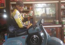 Pria Ini Punya Hobi Unik Mengoleksi Oli Jadul Oli Jadul