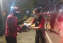 Suzuki Satria F150 Club Bagikan Pangan di Sekitar Jakarta untuk Ringankan Beban SSFC berbagi kebutuhan pangan