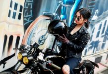 Flovysmeea, Wanita Karier Muda nan Cantik Penggemar Motor Klasik Flovysmeea