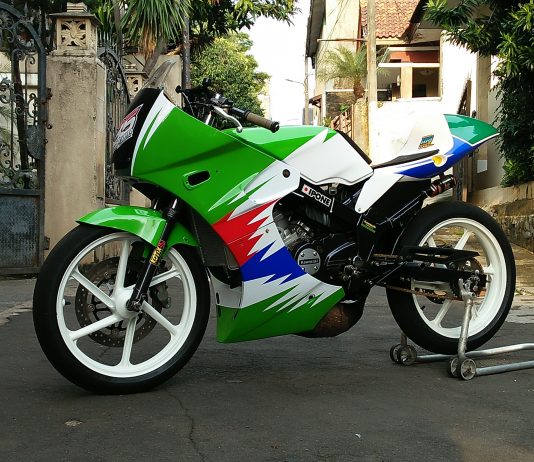 Sportbike Lebih Keluar Auranya dengan Cutting Sticker, di Miwi Pro Design Miwi Pro Design Wrapping