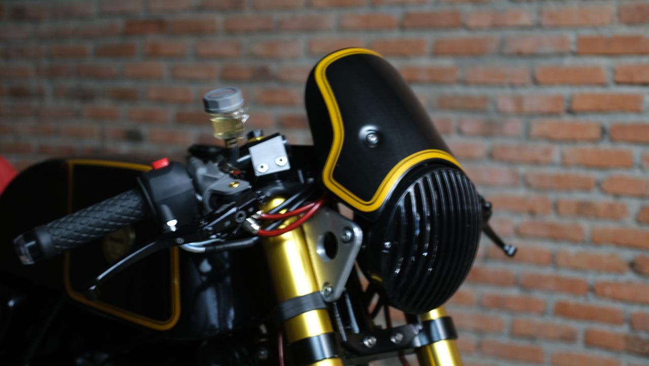 Benelli Cafe Racer