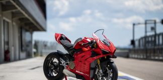 Replika Ducati Panigale V4R