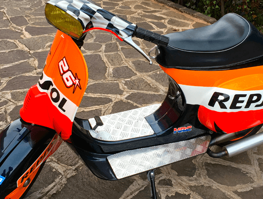 Keren! Ini Dia Tampilan Vespa Replika Repsol MotoGP, Karya De Vecchis vespa repsol