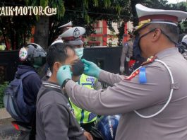 YLKI: Harga Masker SNI Harus Terjangkau Untuk Pemotor tips memakai masker