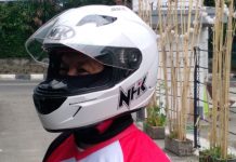 Pakai Helm Full Face, Perlu Pakai Masker Juga? masker helm full face