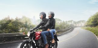 Tips Touring Bareng Pasangan