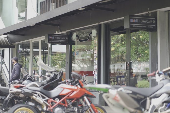 Mobil™ Bike Café