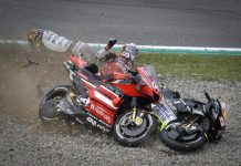 Diseret Zarco, Dovi Kehilangan Posisi Pemimpin Klasemen Dovi kehilangan posisi pemimpin