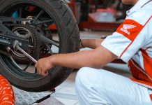 Rajin Cek 4 Komponen ini Sebelum Berkendara di Musim Hujan komponen motor musim hujan