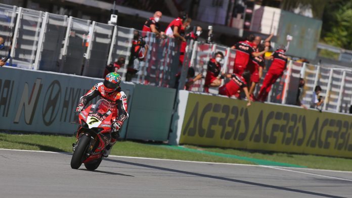 Pensiun dari WorldSBK, Chaz Davies akan kembali ke kejuaraan dunia MotoGP. Tetapi Davies kali ini pindah ke MotoGP listrik, MotoE.