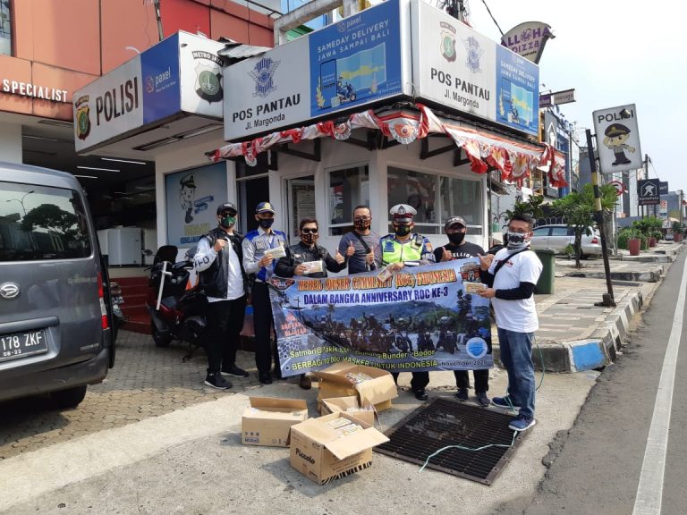 HUT Ke-3 ROC Bagikan 1.000 Masker Gratis