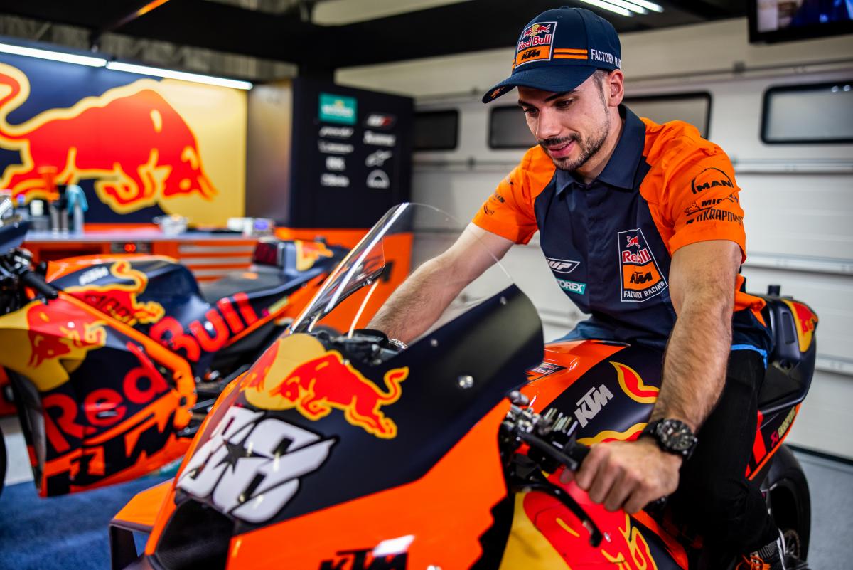 KTM RC16 Oliveira