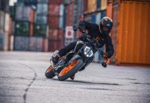 Pacu Adrenalin Lewat Dua Koleksi Naked Baru KTM Duke 2021 KTM Duke 2021