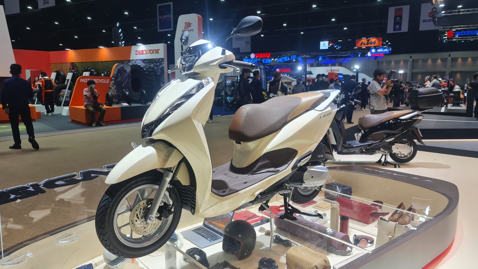 Honda Lead 125 Mejeng di BIMS 2021, Harga Rp 25 Jutaan