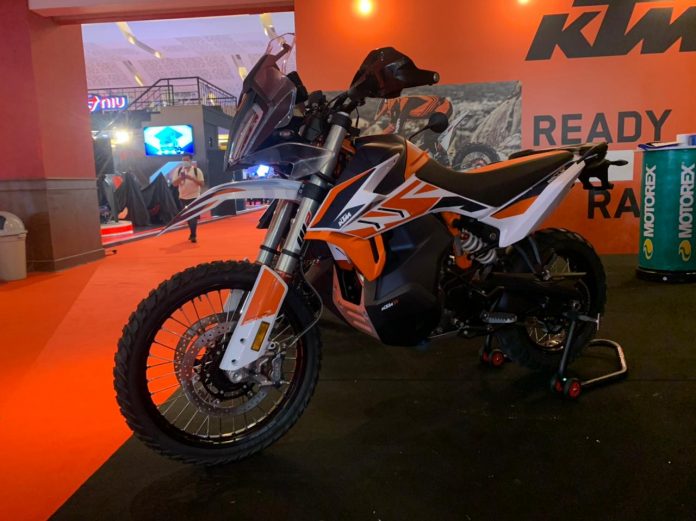 KTM 790 Adventure R