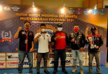 YLCJ Dianugerahi Penghargaan Klub Mobilitas Roda 2 Terbaik 2020 Penghargaan YLCJ