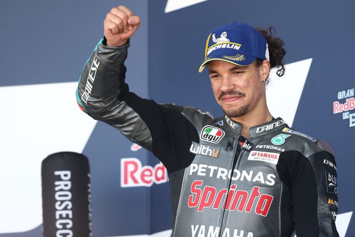 Podium Pertama Petronas Yamaha