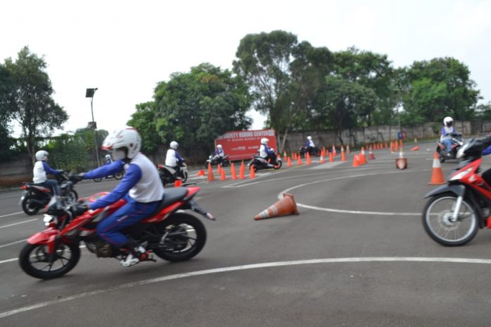 Edukasi Safety Riding Wahana