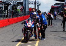 Juarai Race1 WorldSBK 2021 Inggris, Razgatlioglu Finis dengan Tangki Kosong Race1 WorldSBK 2021 Inggris