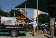 AHM Salurkan Bantuan Berupa APD, Hewan Kurban, dan Paket Sembako Bantuan AHM