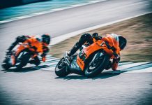 KTM RC8C, Sportbike yang Bikin Kelas Baru 900cc 2 Silinder KTM RC8C