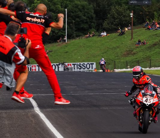 Race2 WorldSBK 2021 Ceko, Redding Jegal Razgatlioglu Hattrick Race2 WorldSBK 2021 Ceko